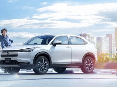 ヴェゼルのマイナーチェンジ2025最新ニュース！変更点と性能向上をチェック