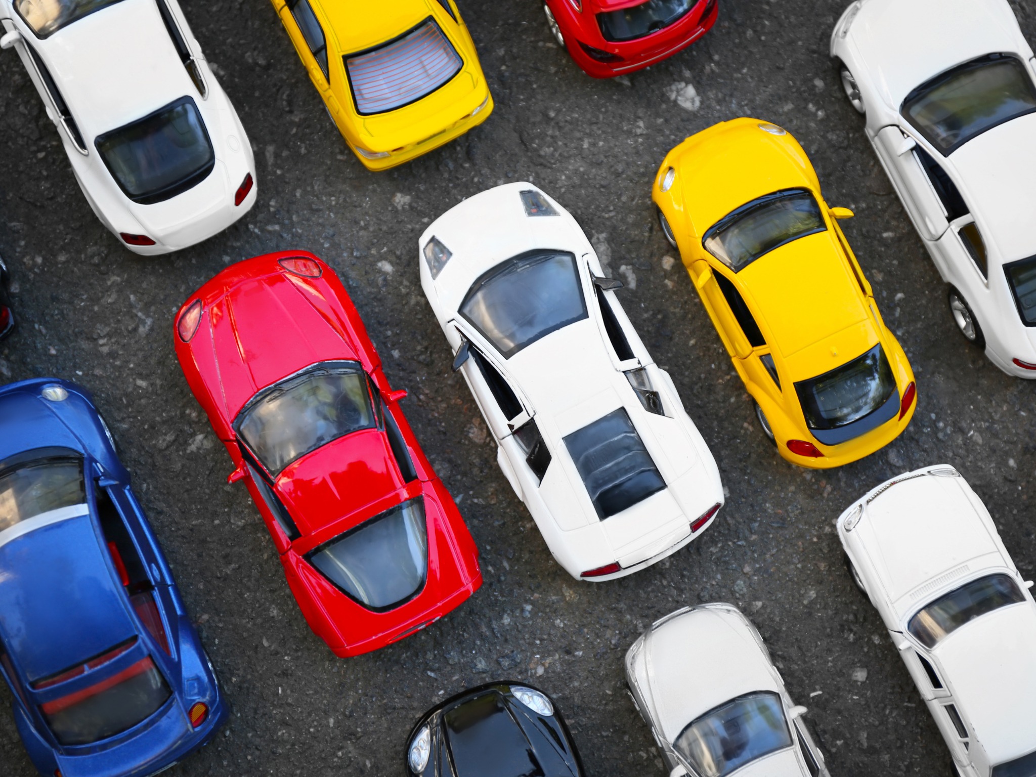 【2025年最新】コスパ最強のSUVはこれだ！月々2万円台から乗れるおすすめランキングTOP5｜燃費・維持費で徹底比較